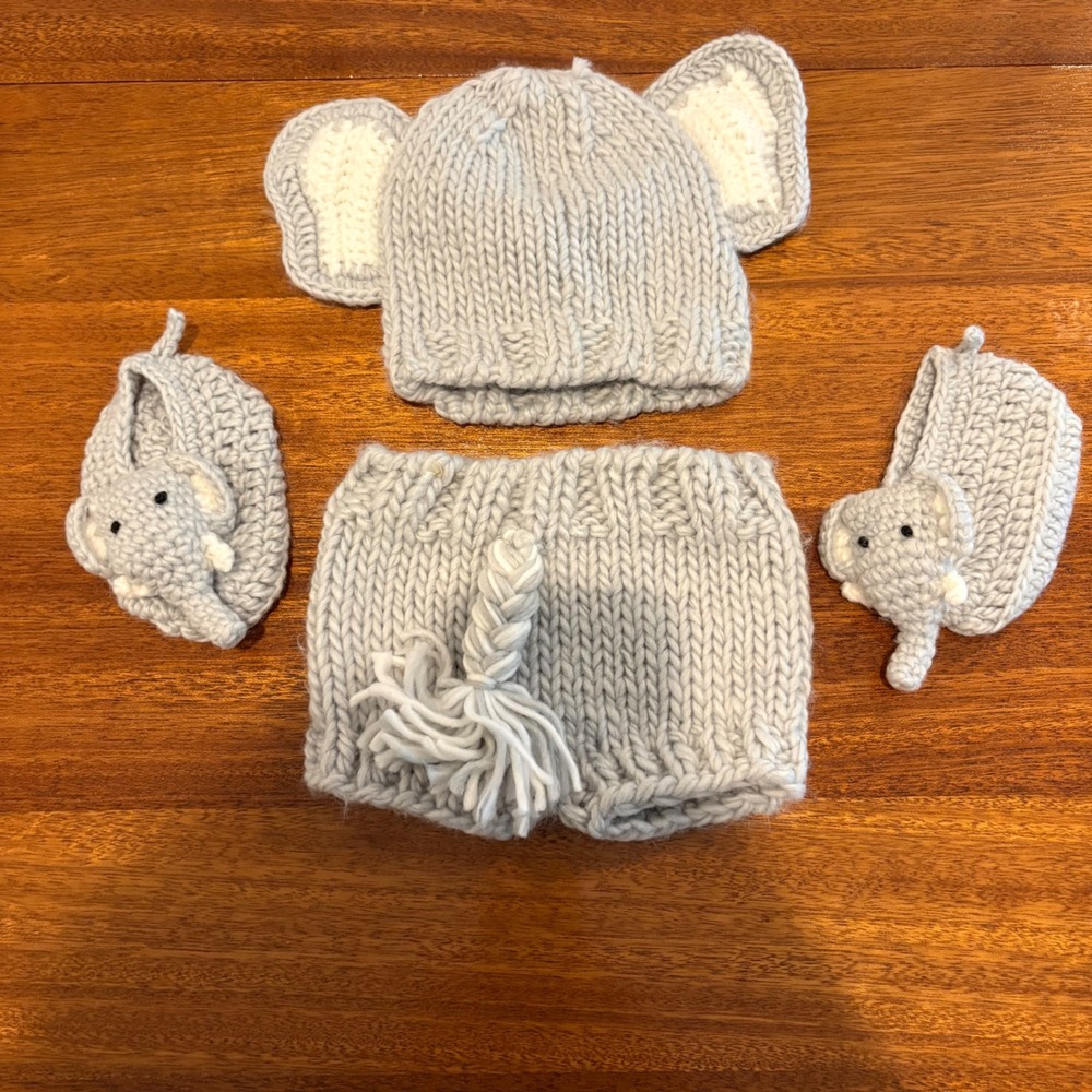 So Dorable Handmade Elephant Knit Set 3-6M Grey Hat Diaper Cover Booties‎ Set